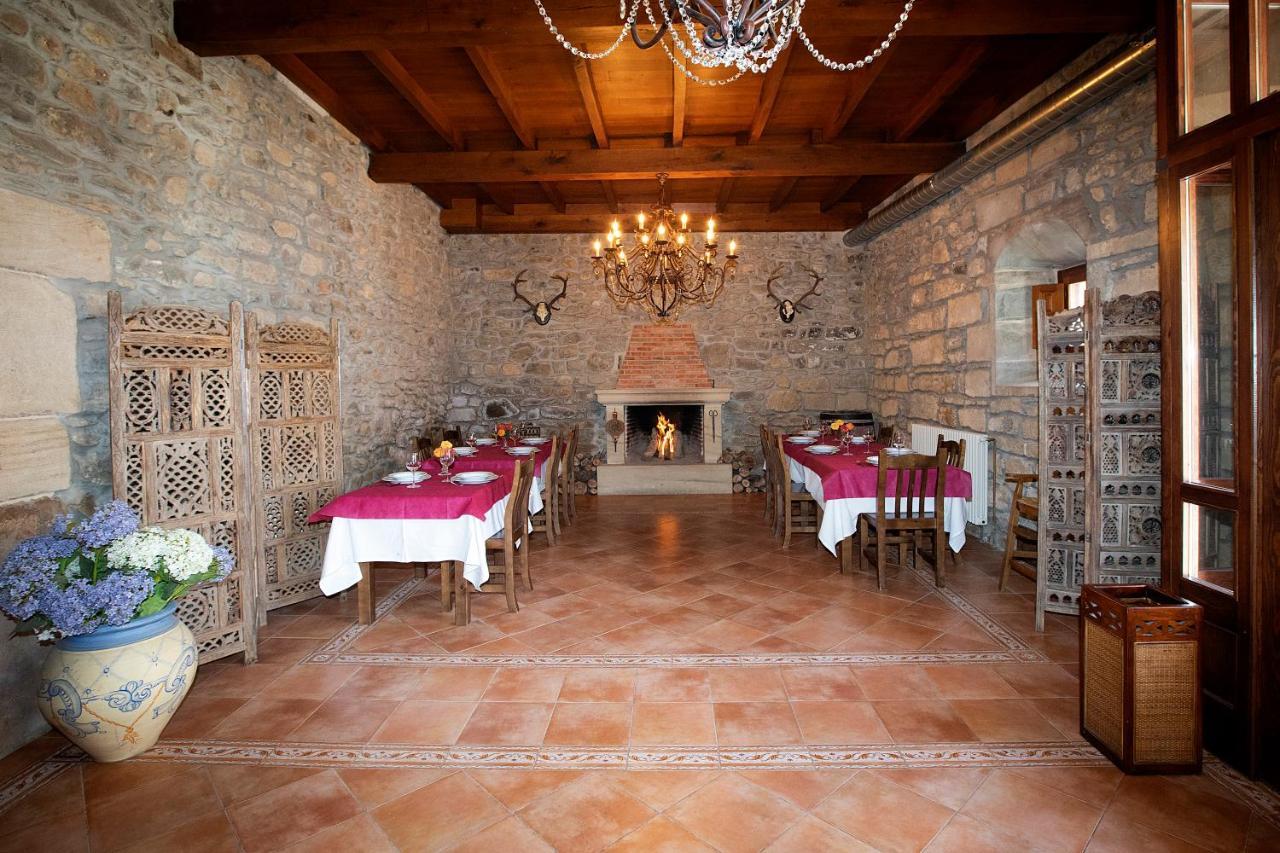 La Casona De Lombrana, En Polaciones Экстерьер фото