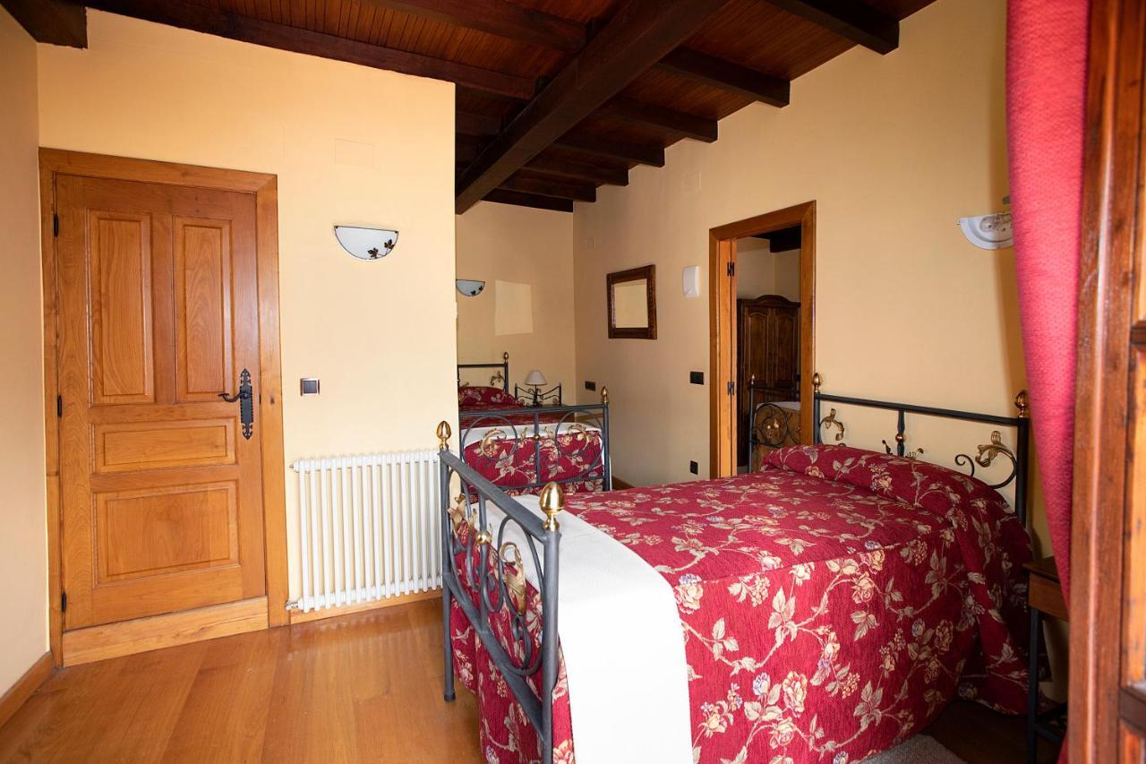 La Casona De Lombrana, En Polaciones Экстерьер фото