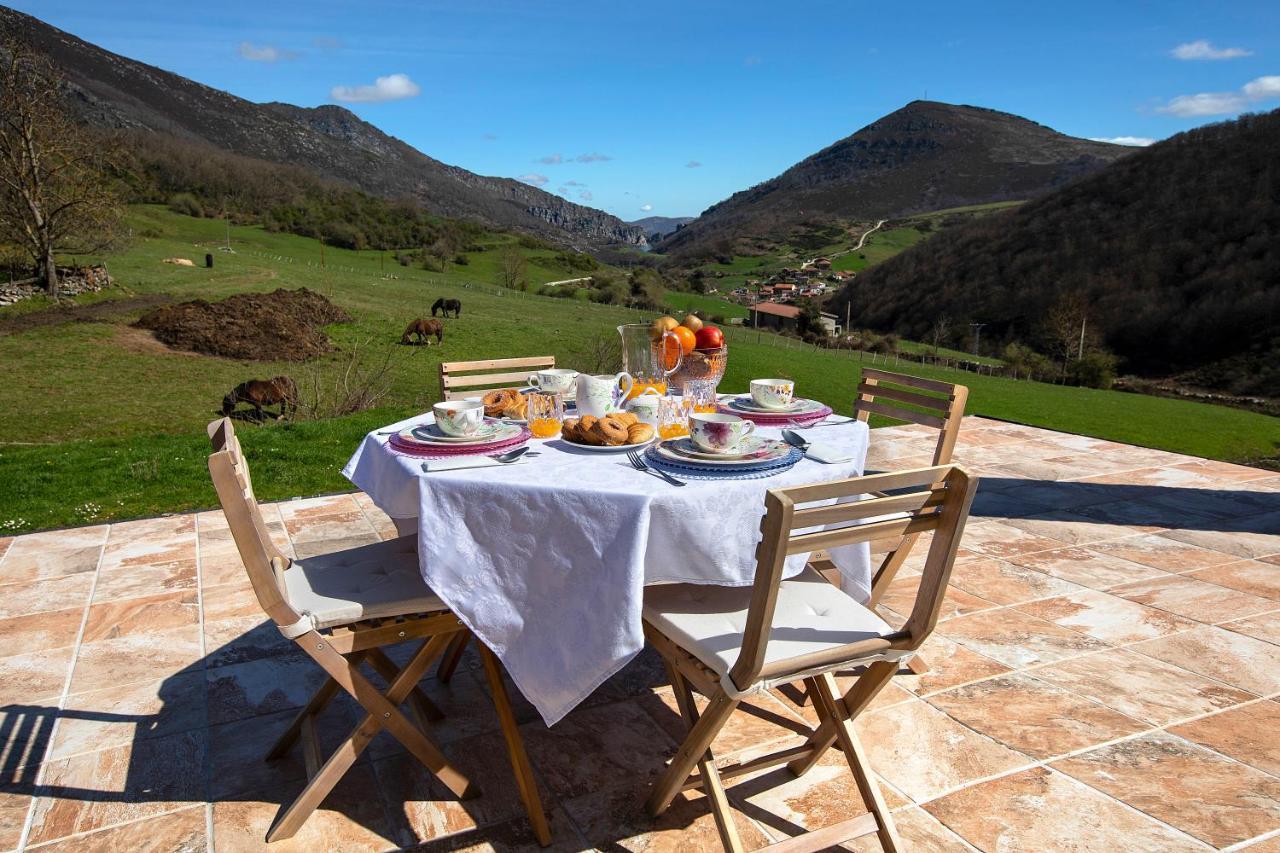 La Casona De Lombrana, En Polaciones Экстерьер фото